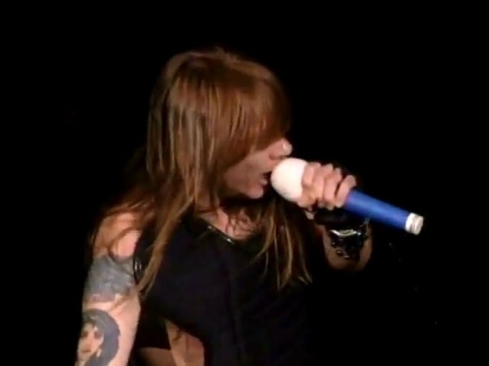 Guns N Roses - Live And Let Die