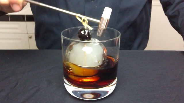 How to make the "smoke bomb" cocktail