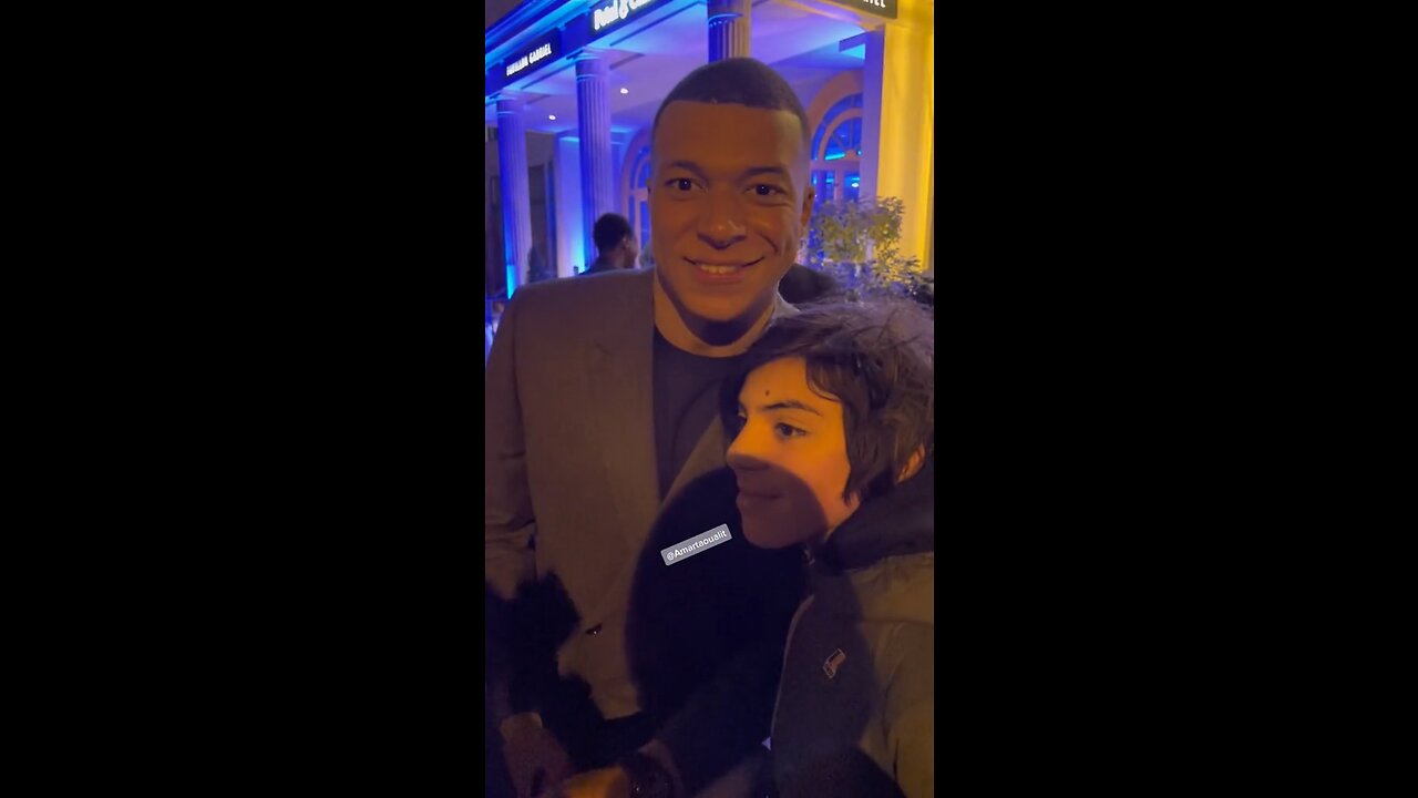 Yeah sirr yeahh sirr🤣🤣🤣 #mbappe #paris #football #stars #kilianmbappe #sports #celebrity #soccer