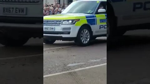 Royal family arriving back at Buckingham Palace #queenelizabeth