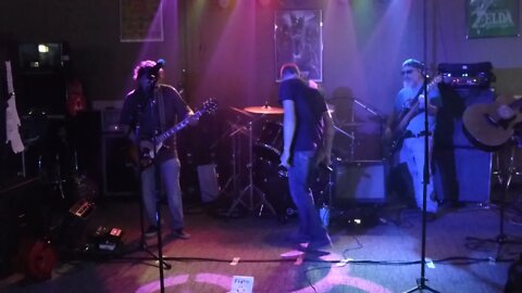 FLASH POINT covering Seven Mary Three's "Cumbersome" @ Leo's Food and Fun in Lincolnton, NC