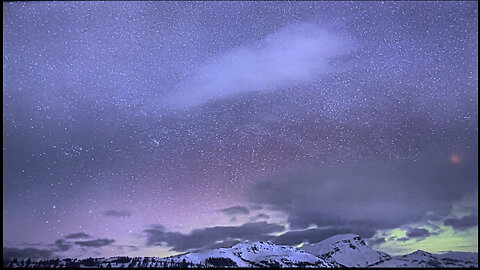 4/22/23 UFOs in Banff UFO base? Portal?? 🛸