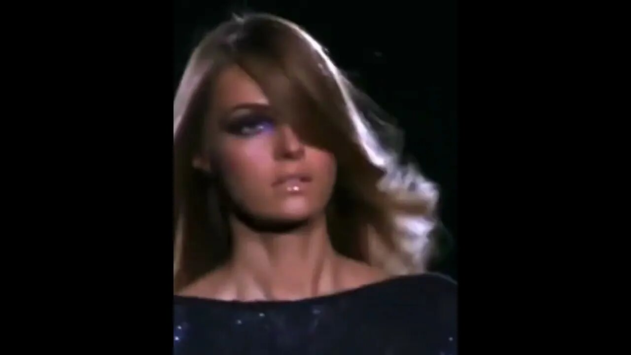 Valentina Zelyaeva for Versace menswear fall winter 2006