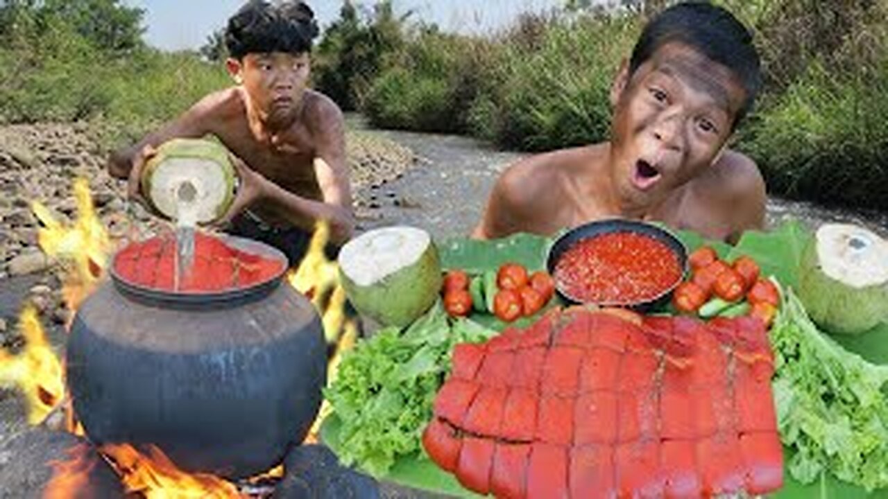 Primitive Technology - Kmeng Prey - Cooking Chicken In Clay Pot