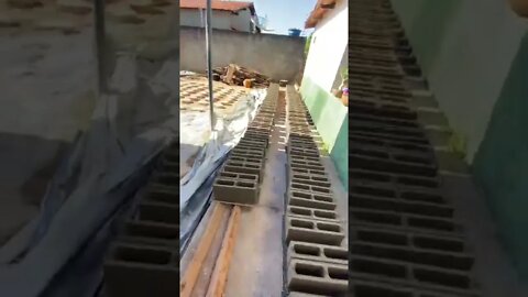 Máquina para blocos e pavers - Linha Lx Comercial 2000