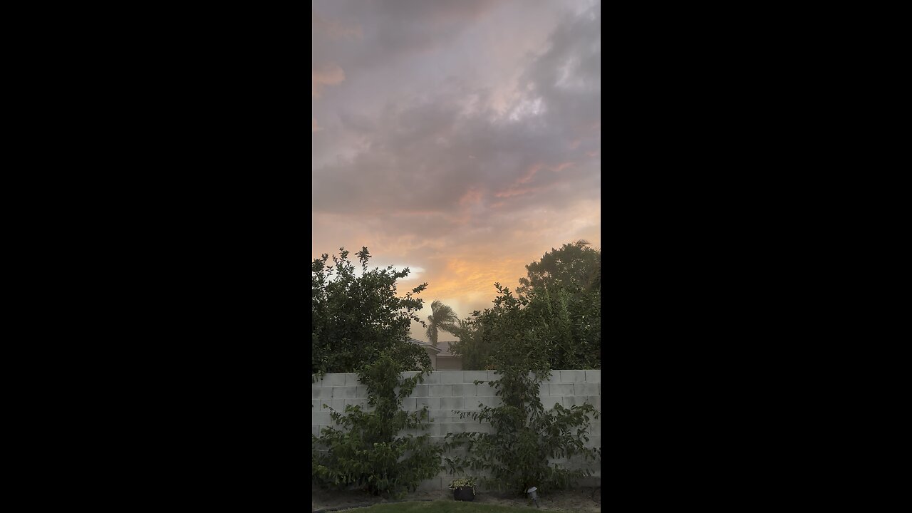 The exact moment Hurricane Hilary started blowing into Palm Desert