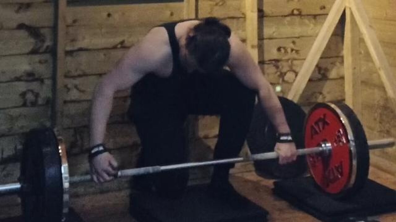 NEW-TECH EXCLUSIVE: 3x12 110 Kgs Defecit Snatch-Grip Stiff-Leg Deadlift. Last Set