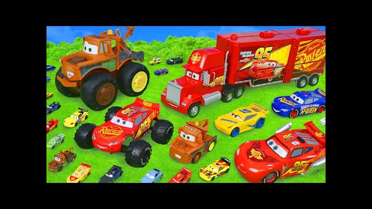 Toys from Cars 3 with Lightning McQueen for Kids!