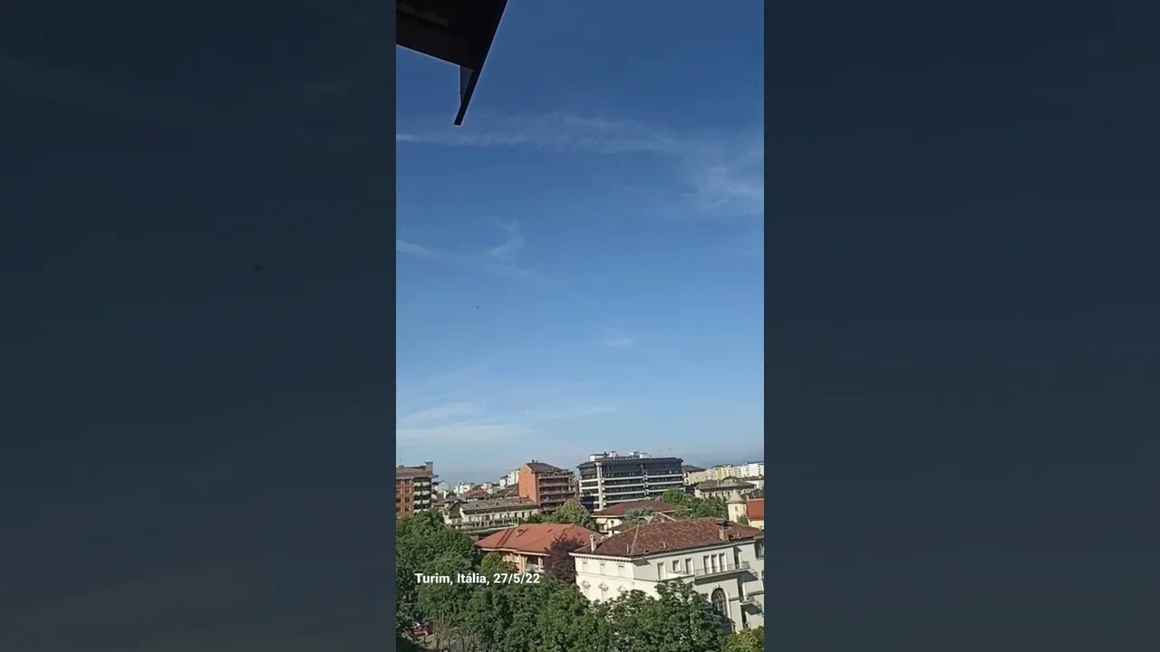 Avião vs. Avilões: Chemtrails em Turim