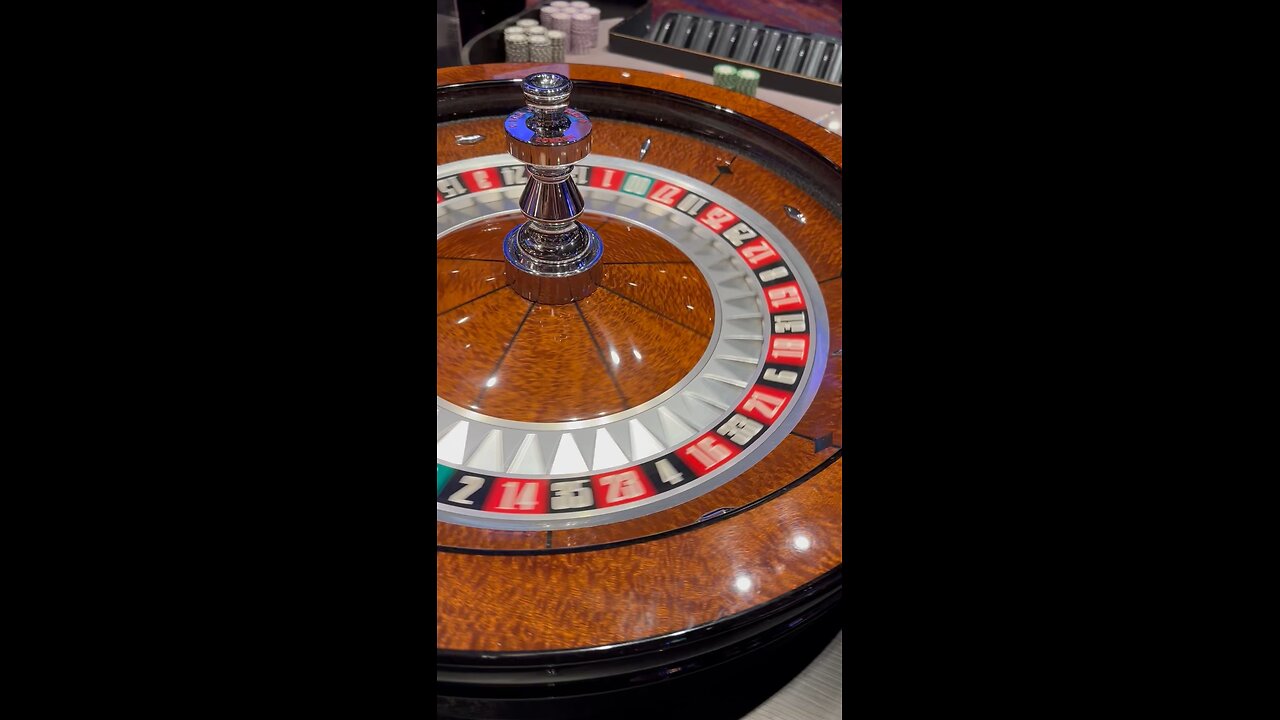 UFC legends Jon Anik&Bruce Buffer winning at Roulette with Big Ron!
