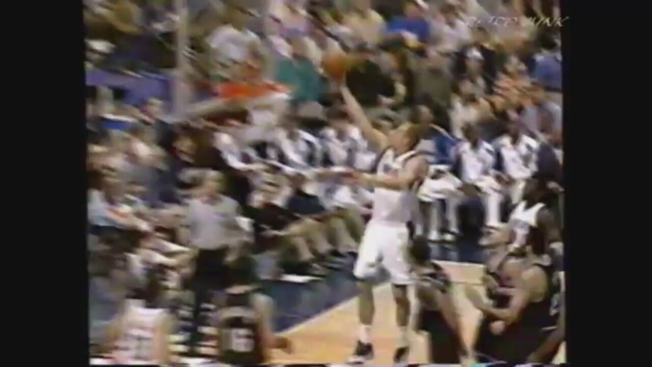 Dirk Nowitzki Highlights Vs. Kings, 2001-02. 26 Points 3 Ast.