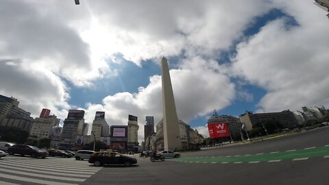 Recorriendo avenida corrientes (sonido ambiente)