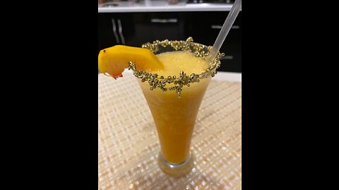 Peachy Paradise: The Refreshing Taste of Pure Peach Juice