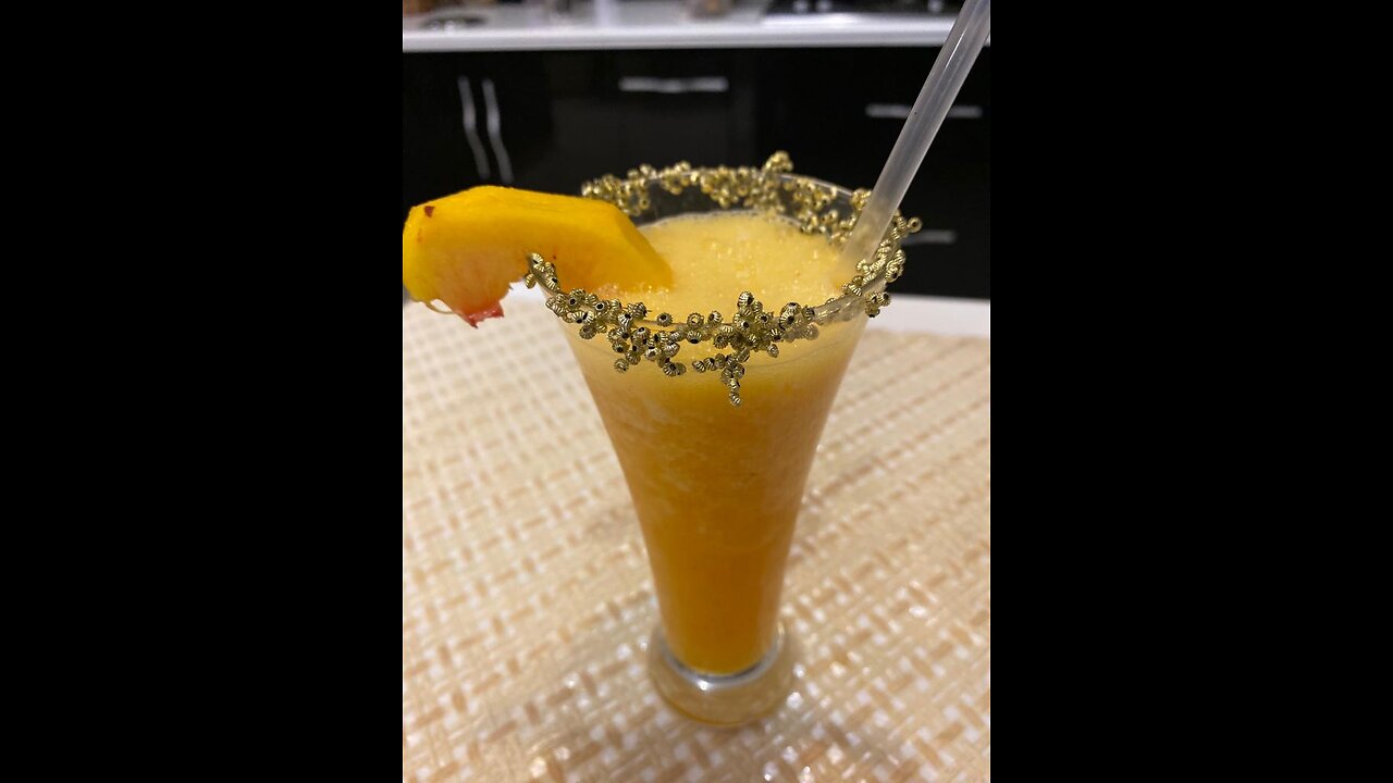 Peachy Paradise: The Refreshing Taste of Pure Peach Juice