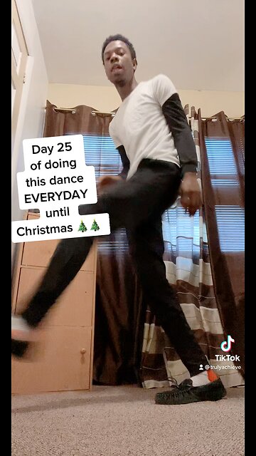 Day 25 of me doing this dance EVERYDAY until Christmas 🎄🎄
