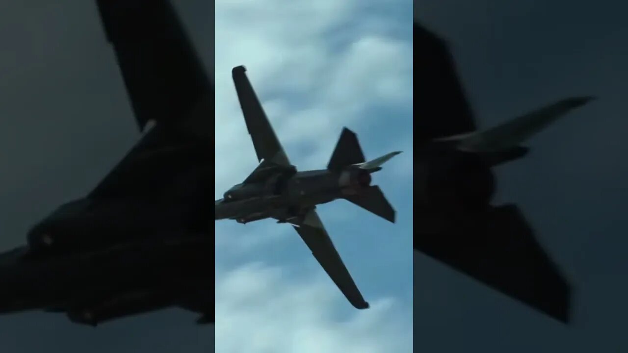 #aviationlover #airplanesdaily #flying #eaa #russianjet #militaryaviation #airshow #warbird