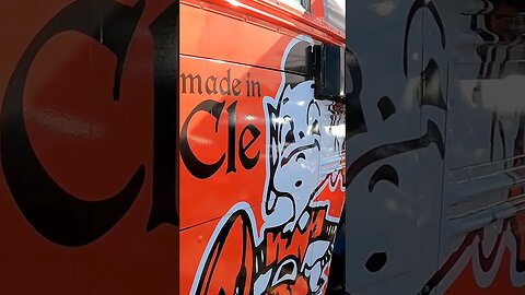 🚌MADE IN CLE💪 #browns #clevelandbrowns #brownstown #dawg #cleveland #tailgating #tailgate #brownies