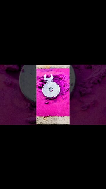 Metal Casting On Kinetic Sand #shorts