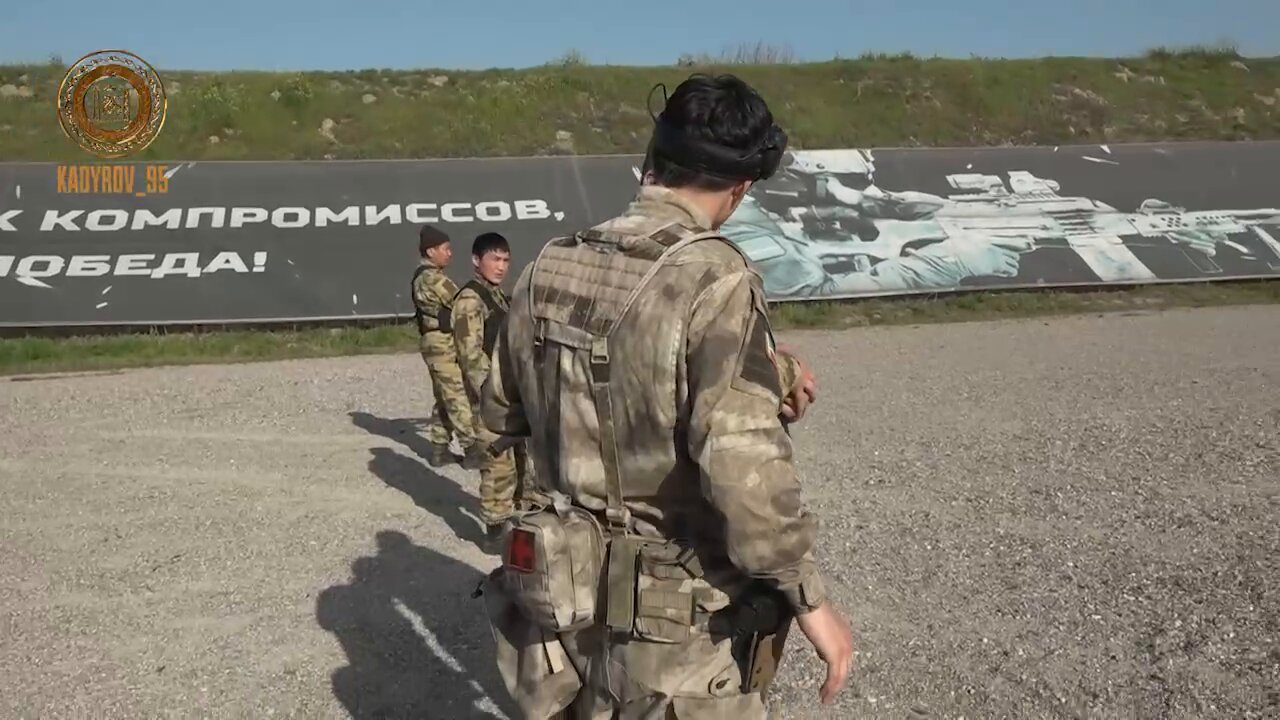 In the city of Gudermes, new volunteers from all over Russia were trained at the University of Special Forces and went to the zone of the special military operation