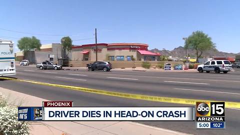 One killed in north Phoenix crash