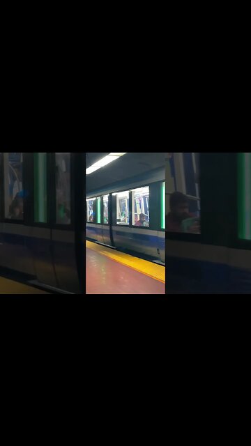Up close Montréal metro arrivals #viralvideo #train #montreal #travel #railway #metro