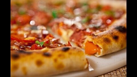 pizza with chedder edge