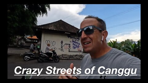 Canggu Bali, Crazy motorbike ride through the streets!