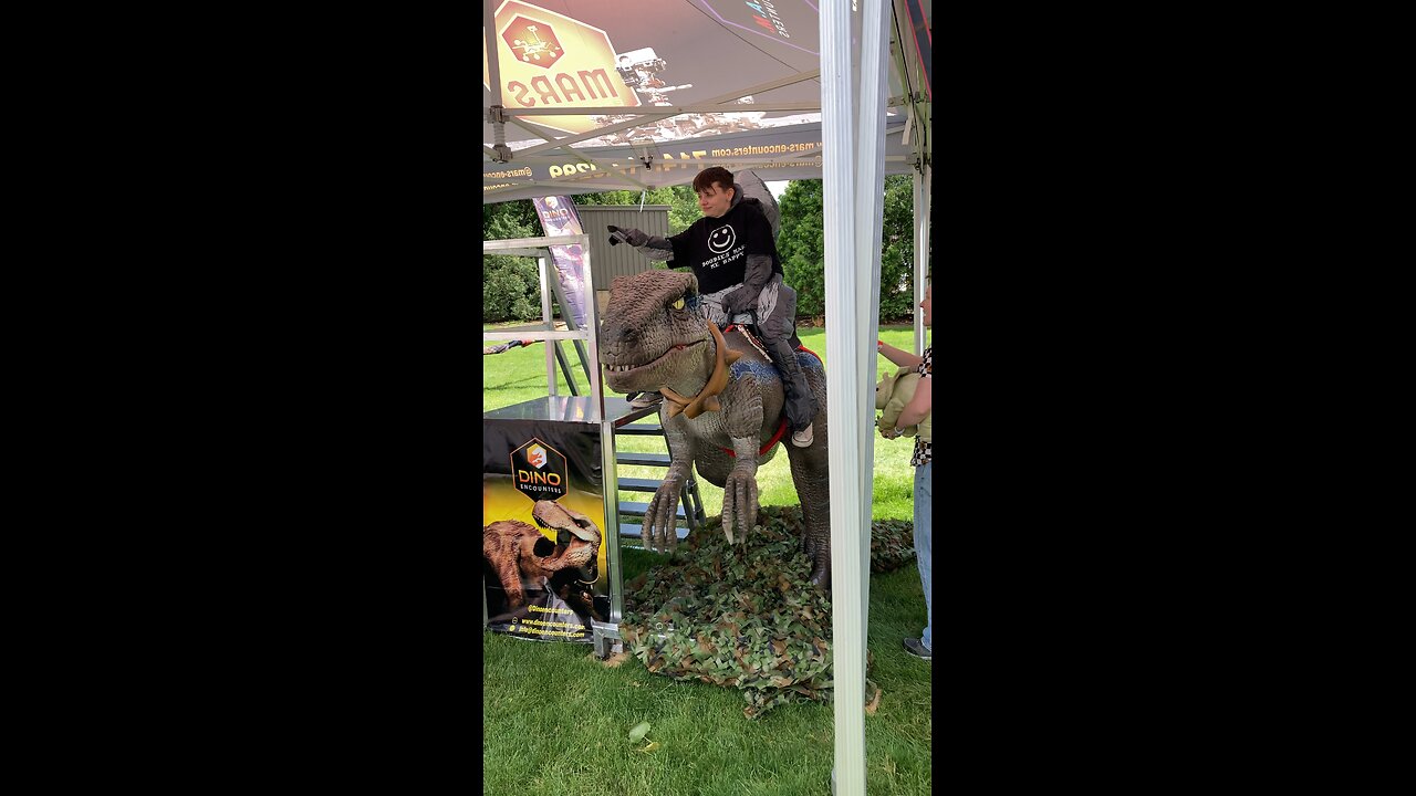 DINO Encounters in Lakeside Park at Walleye Weekend
