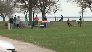 Nice weekend weather brings people outside for fun and dining