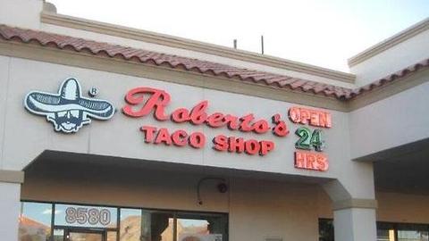 Roberto's employee stabbed several times by customer