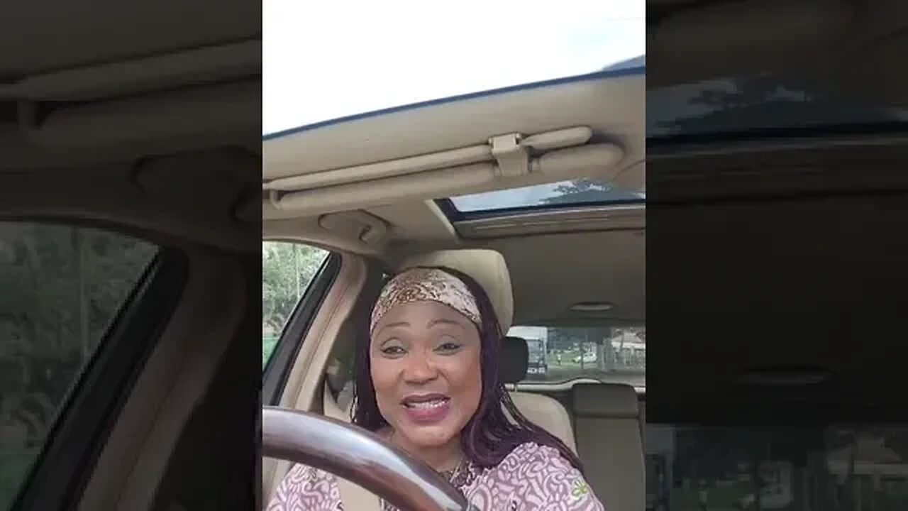 Tuas Di Ke Tu peux! Guilene Chapute veuve joyeuse décidée à aller avec elle, cessa ses instances 100