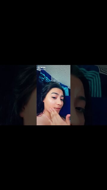 What’s On Her FACE 😳