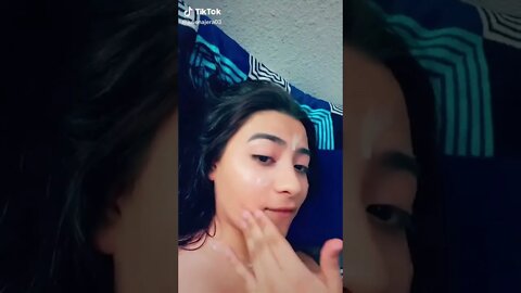 What’s On Her FACE 😳