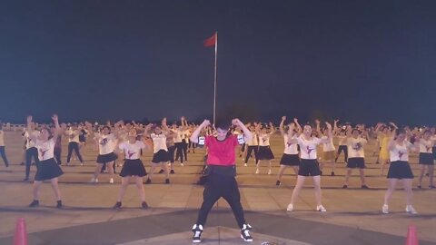 舞蹈《失恋联盟阵线》她们舞厅到广场，动感的舞姿燃爆全场。【順能炫舞團】