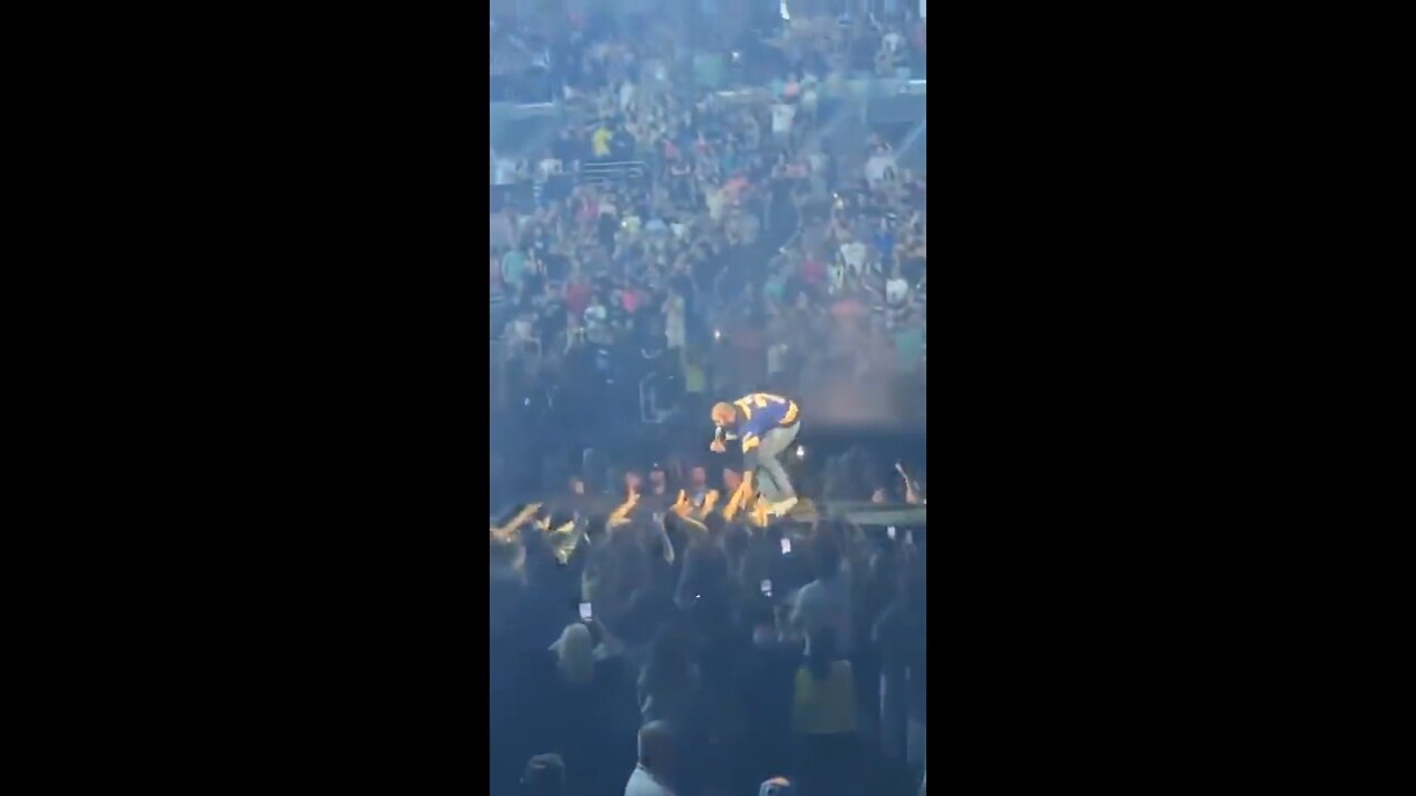 "SINGER" POST MALONE FALLS THROUGH A STAGE DURING CONCERT...AND KEEPS SINGING??