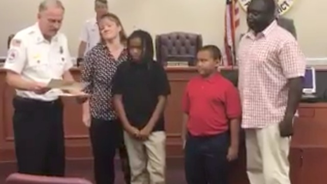 Kids recognized for helping mom who was having seizure; man honored for saving woman from fire