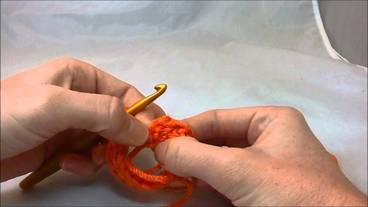 Left Hand Half Double Crochet Tutorial #10: Foundation Half Double Crochet Join In The Round