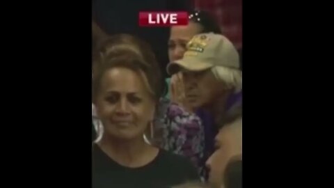 Biden falls asleep in the middle of his meeting with victims of the Maui fires