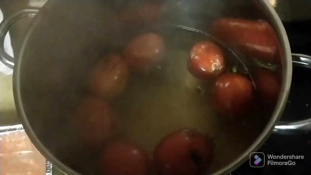 Making and Canning Fresh Garden Tomatoes for #salsa #MrsWages #canning #tomatoes #garden