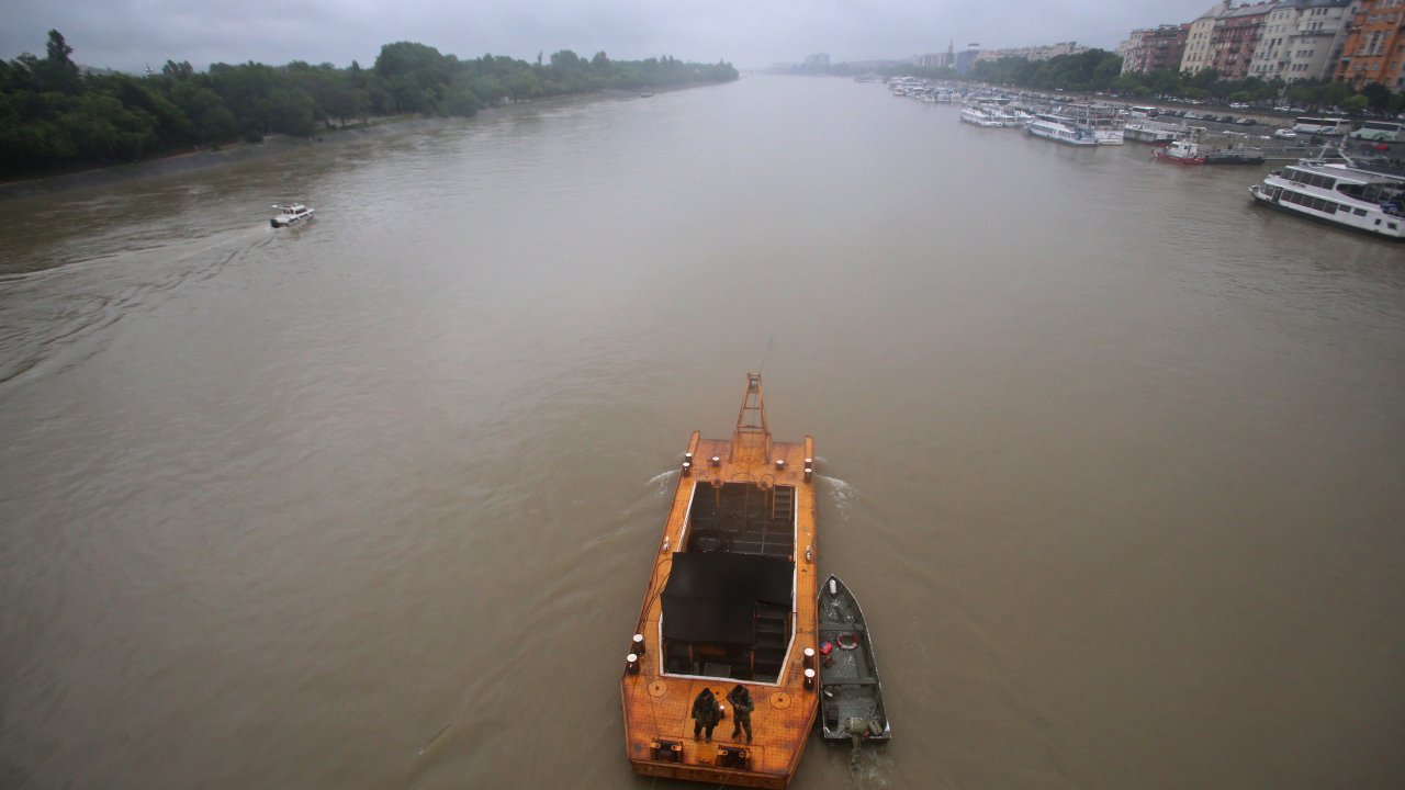 At Least 7 Dead After Sightseeing Boat Capsizes In Budapest