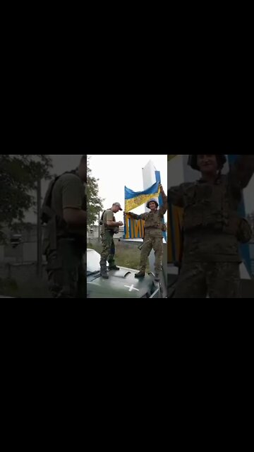 Ukrainian Forces Raising Their Flag At The Entrance Of Lyman #shorts