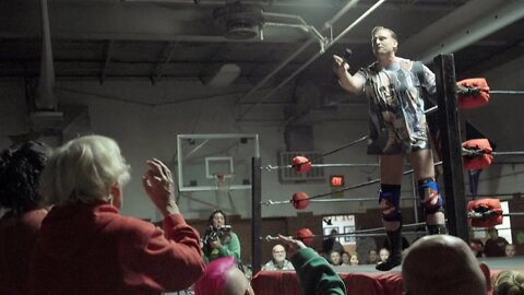 Carolina Pro Wrestling: Roughouse Matthews w/Reginald Vanderhoff vs. Sgt. Solitude