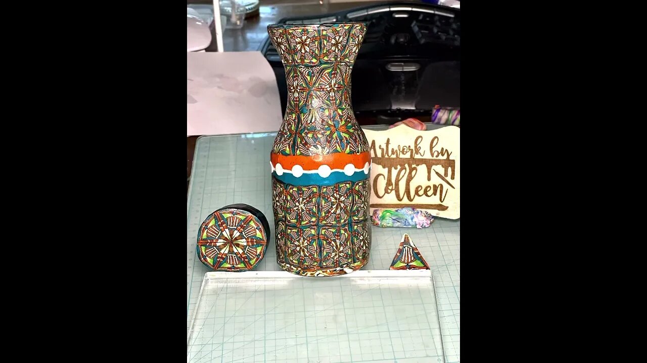 Vase covered with Fall Kaleidoscope cane @Artwork By Colleen