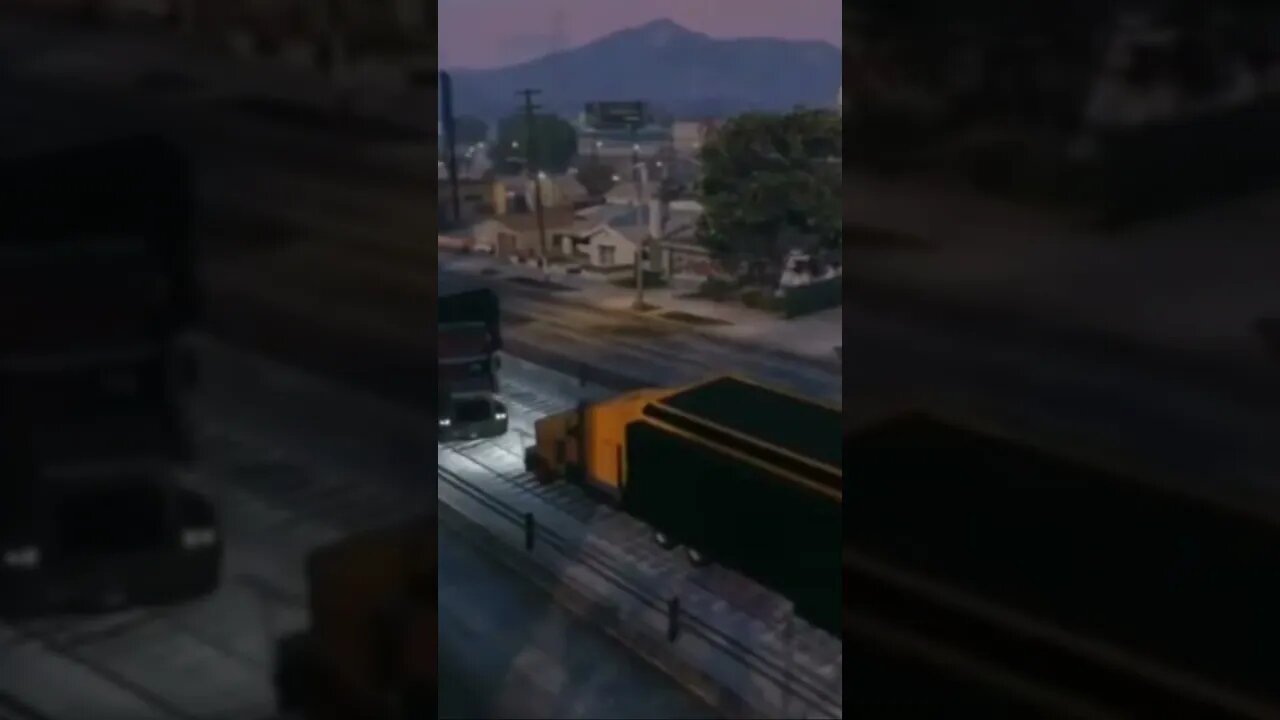 Vanoss fake train prank in GTA 5 😂 #vanoss #GTA #fail