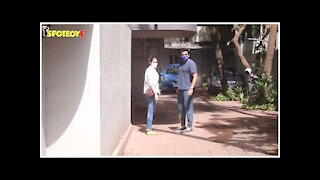 Zaheer Khan With Wife Sagarika Ghatge Spotted In Bandra