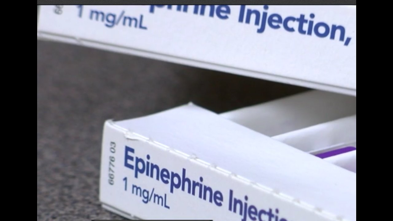 Pharmacists warn parents about EpiPens exposure to extreme temperatures