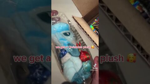 $125 POKÉMON MYSTERY GOD BOX (Christmas Themed) 🔥⛄️🎁