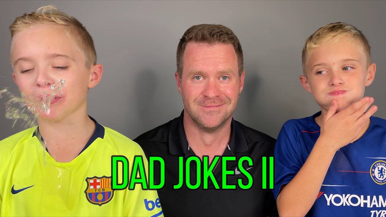 Dad tells Kid Jokes (Twin Brothers Trying not to Laugh)