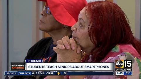 Students teach seniors about smartphones