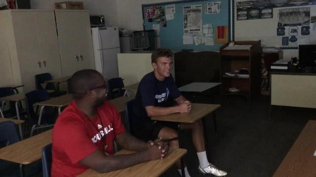 Inside the Huddle: Centennial Bulldogs